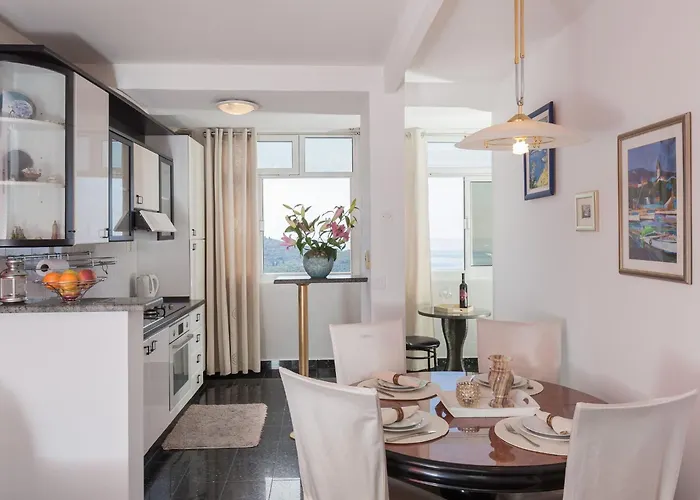 Apartment Merivo - Apartment With Sea View